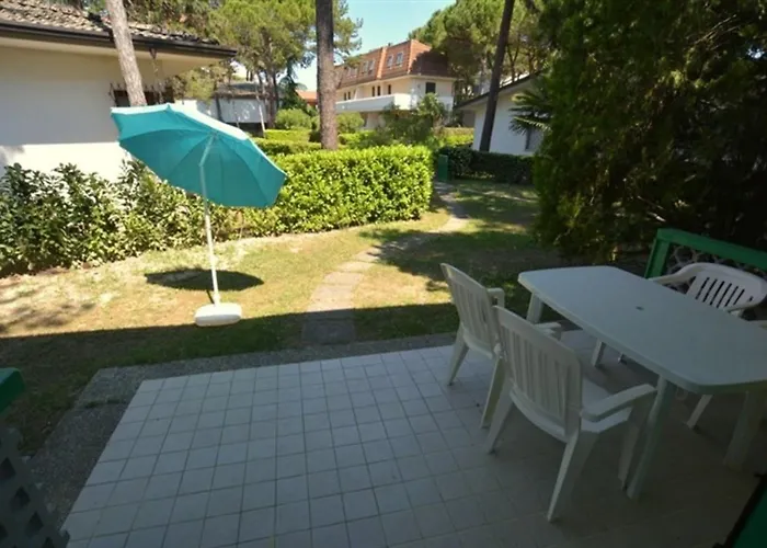Semi Detached With Private Fenced Garden In Lignano Pineta Villa Lignano Sabbiadoro